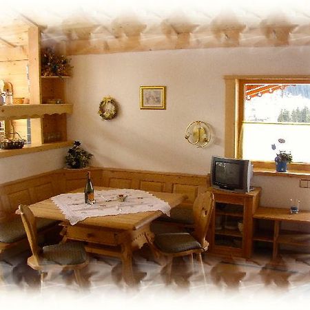 Ferienapartments Reusch Санкт-Мартин-ам-Тенненгебирге Номер фото